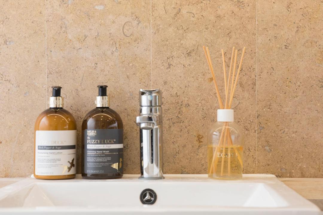 The Wentworth Apartment - Sleeps 4 런던 외부 사진